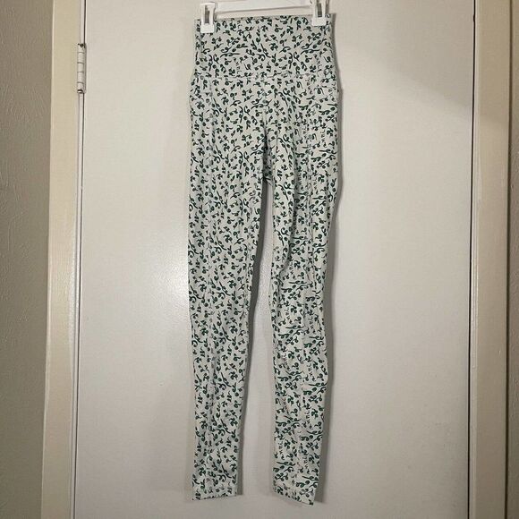 ECHT High waist green floral vines athletic leggings with pockets size XS - Picture 1 of 8